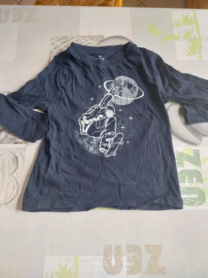 Lot tee-shirts manches longues garçon 4 ans - photo numéro 3