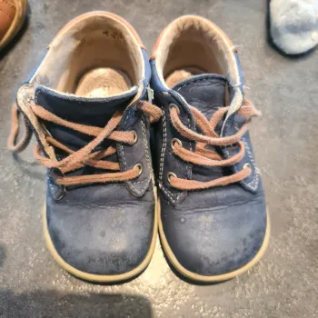 Chaussures Bopy taille 21 cuir