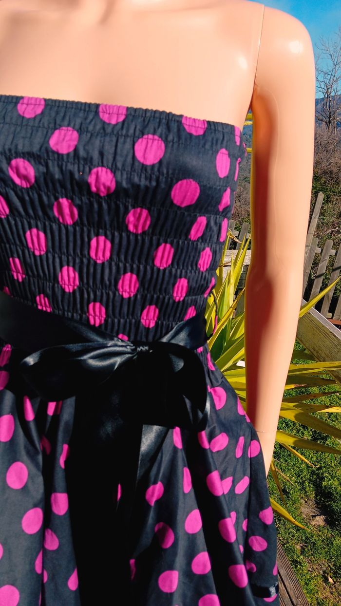 Robe noire à pois fuchsia bustier jupon en tulle intégré style rockabilly pin-up T38 H&R London - photo numéro 8