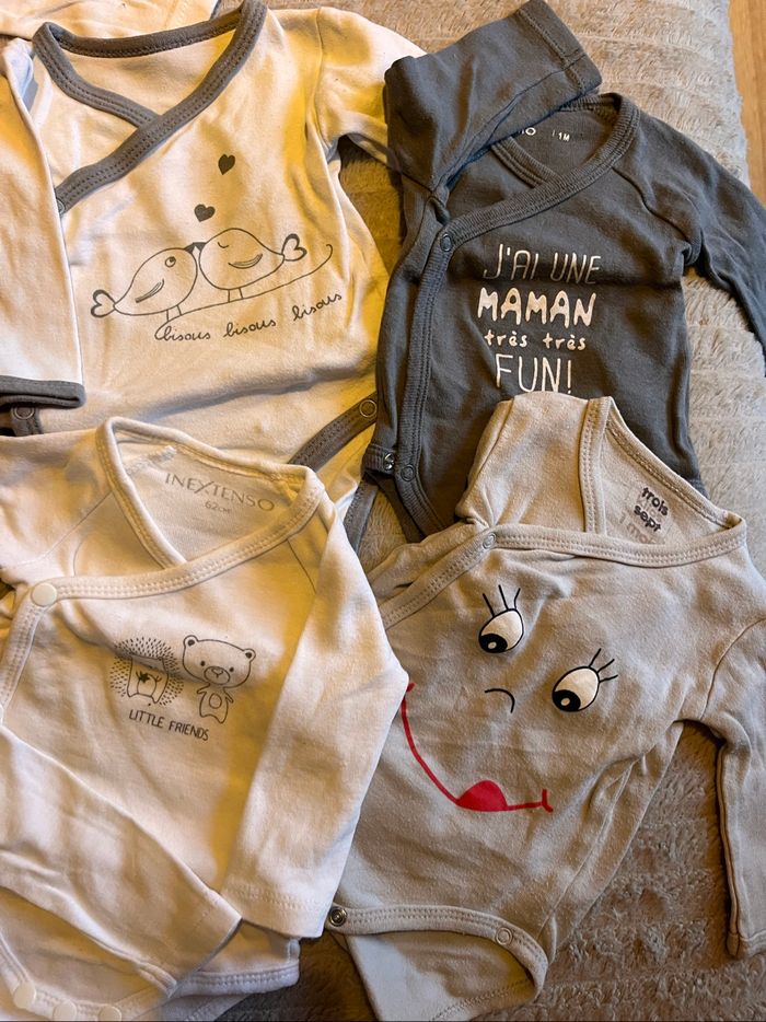Lots bodys 1 mois - photo numéro 4