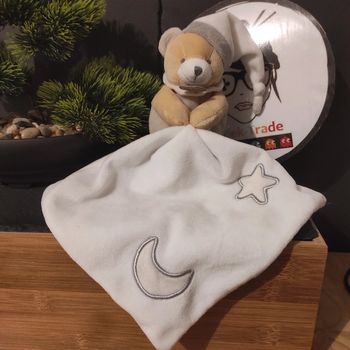 Ours Marron Gris Blanc Baby Nat' Luminescent Étoile Lune mouchoir Bonnet Bn0137  #geektradedoudou