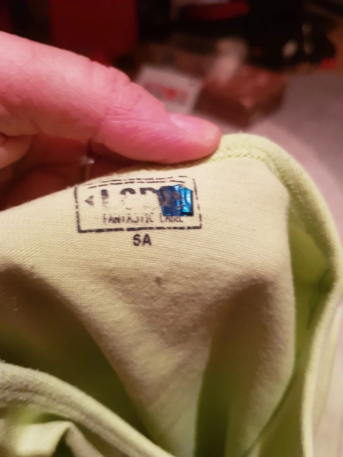 Lot 2 hauts 5 ans - photo numéro 6