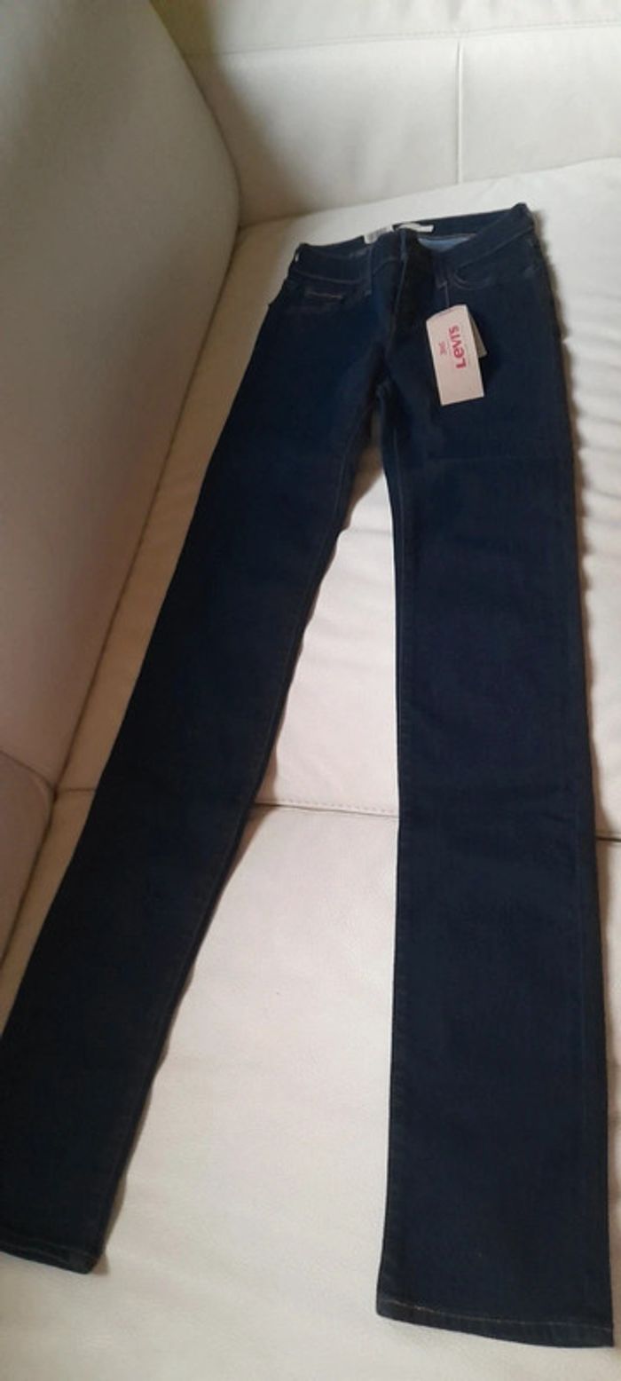 Jean levis