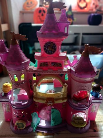 Chateau princesse Tut Tut Copains