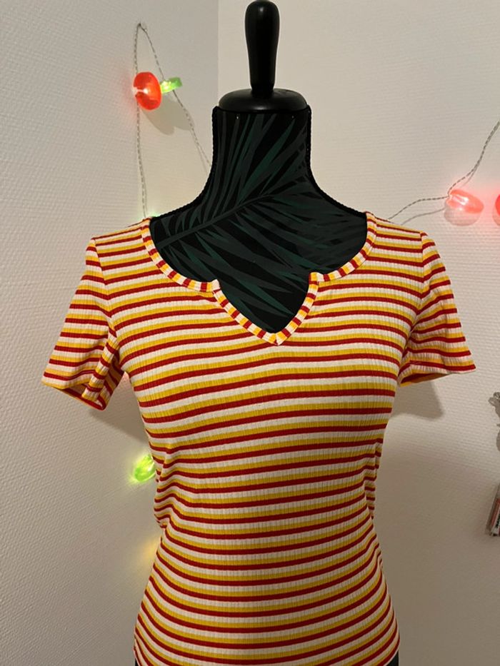Tee shirt esprit vintage rouge orange jaune