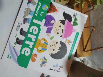 Livre Jeunesse - La planète Terre - de Sophie CRÉPON et Mélanie Combes - Dès 3Ans