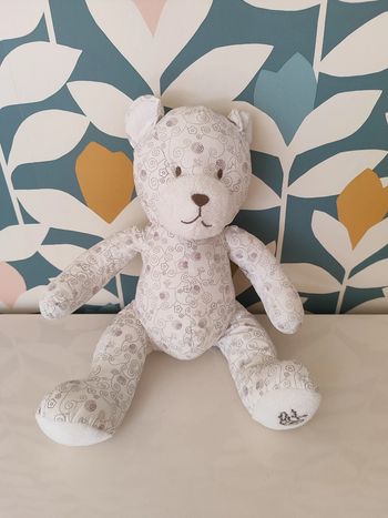 Peluche / doudou / nounours  / ourson obaibi