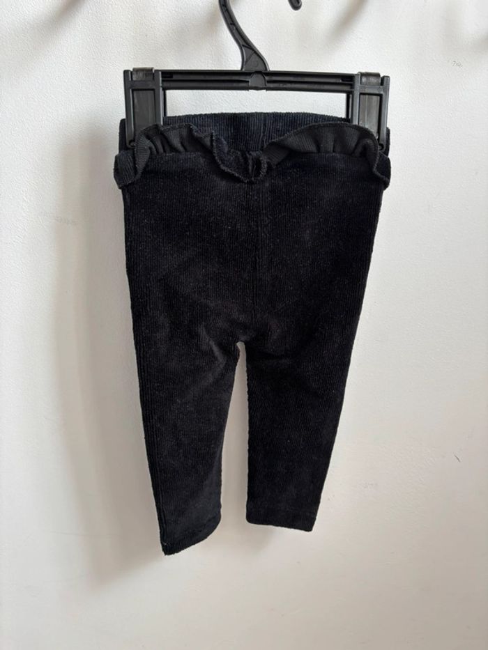 Pantalon velours noir 6 mois - photo numéro 4