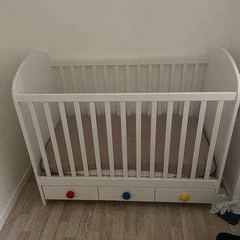 Vend berceau et matelas