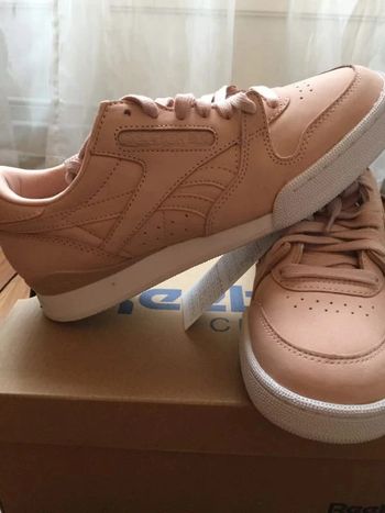 Baskets Reebok Phase I Pro nude nubuck – Taille 37,5 – Neuf avec étiquette