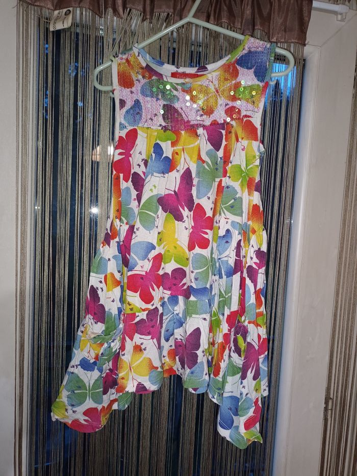 Lot 4 robe ete 🦋 taille 5 ans - photo numéro 8