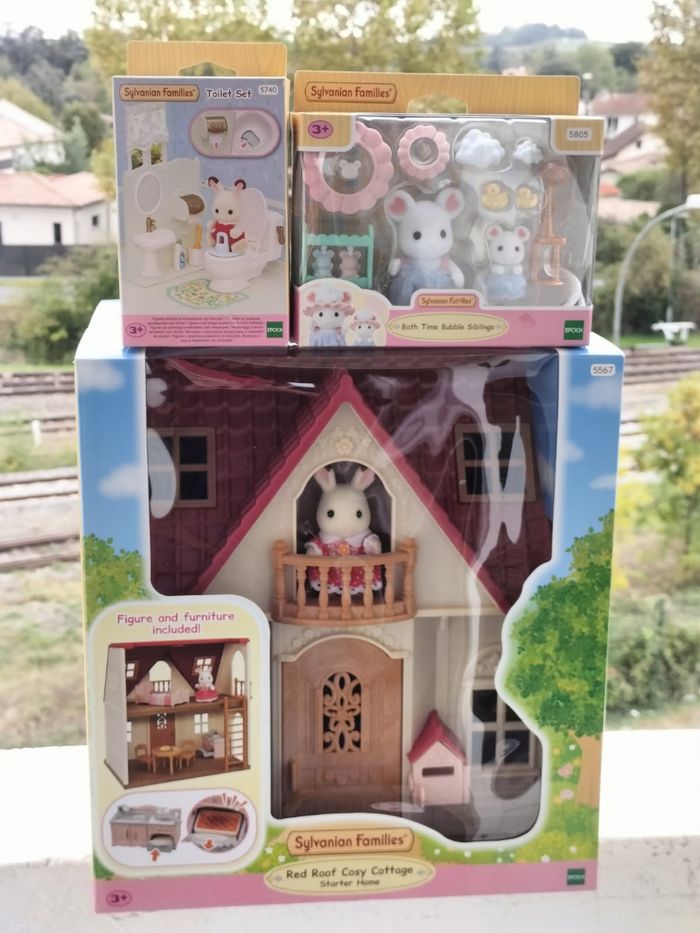 Le cosy cottage les toilettes et le bain des frères souris marshmallow