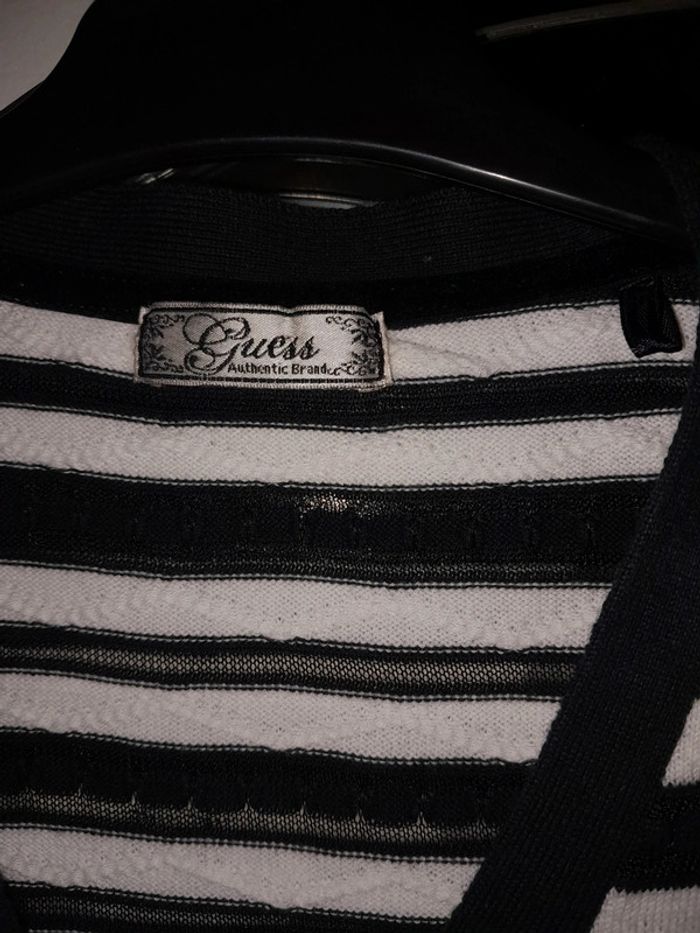 Gilet guess 10 ans 👧 - photo numéro 3