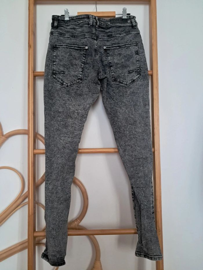 Jeans super skinny fit bershka S / 36 gris Parfait état - photo numéro 3