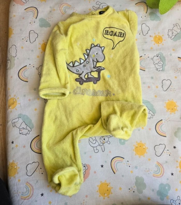 Lots de 8 pyjamas - photo numéro 5