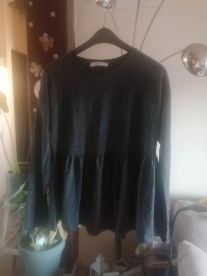 🌸Tunique ou pull léger oversize gris à volants collection 2023 Taille 38 "Mango" Neuf 🌸