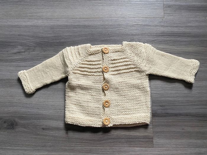 Lot veste/pull bébé - photo numéro 3