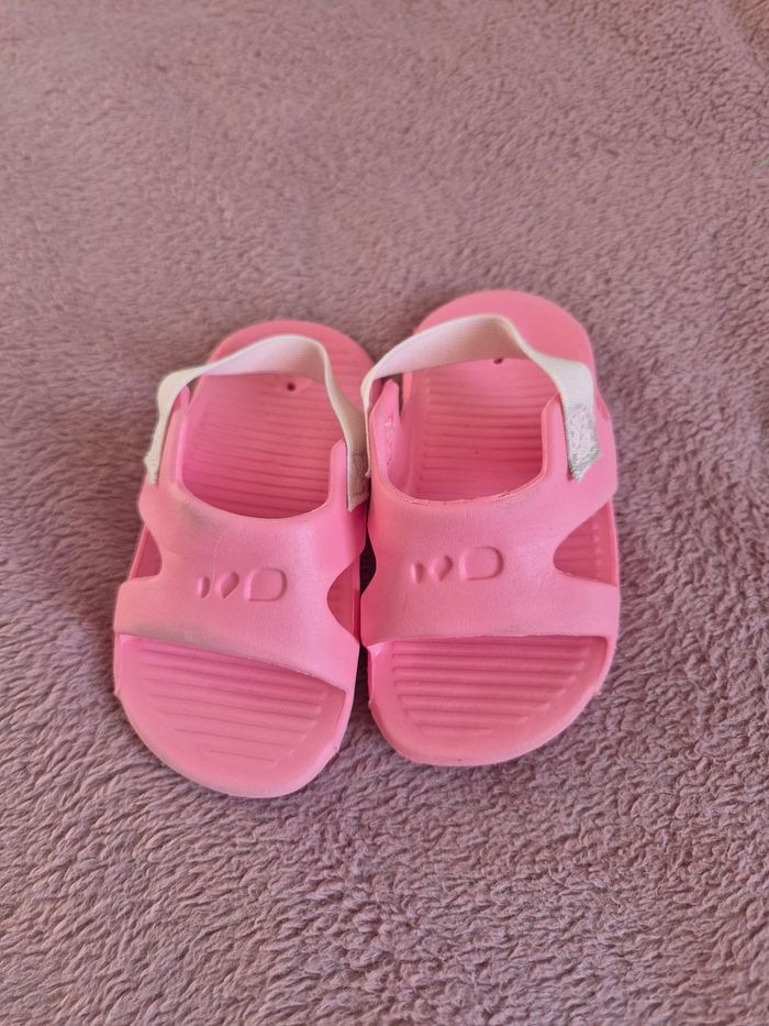 Claquettes taille 19-20 - photo numéro 2