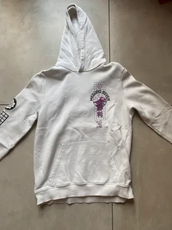 Sweat blanc violet imprimé dragon Bershka M