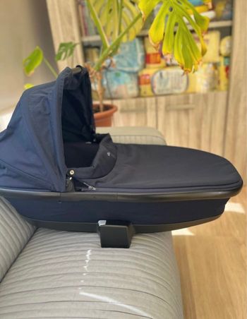 Landeau / nacelle Quinny bleu marine 