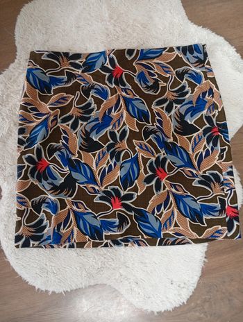 Jolie jupe Promod taille 42