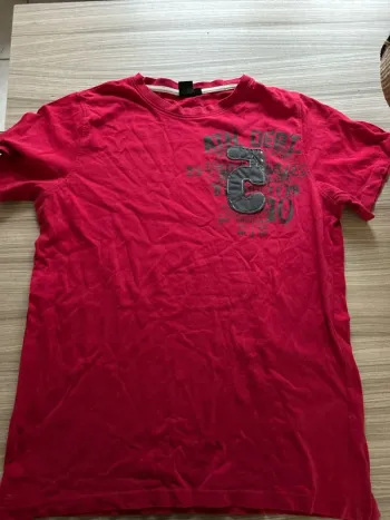 T-shirt by kool