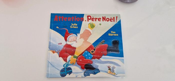 Livre enfant Attention, Père Noël!