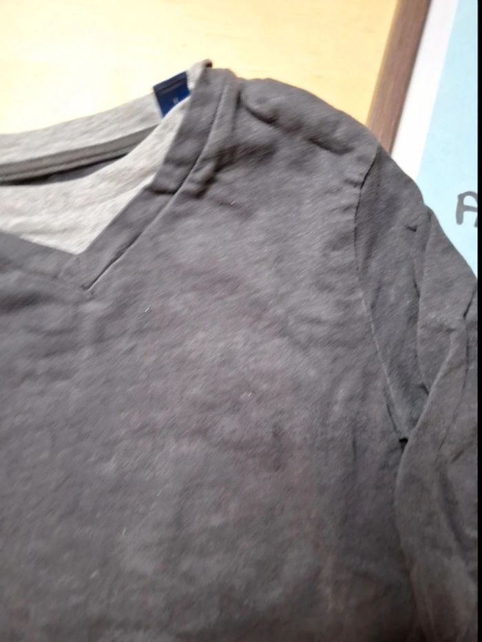 T-shirt manches longues pour garçon taille 3 ans marque Okaïdi très bon état - photo numéro 3