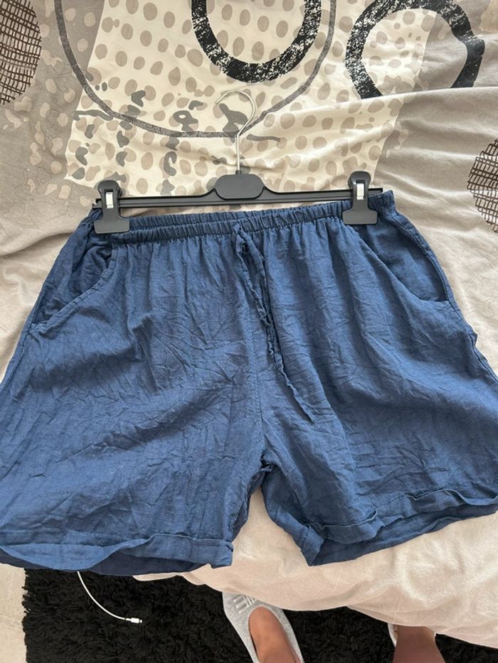 Short en lin T44