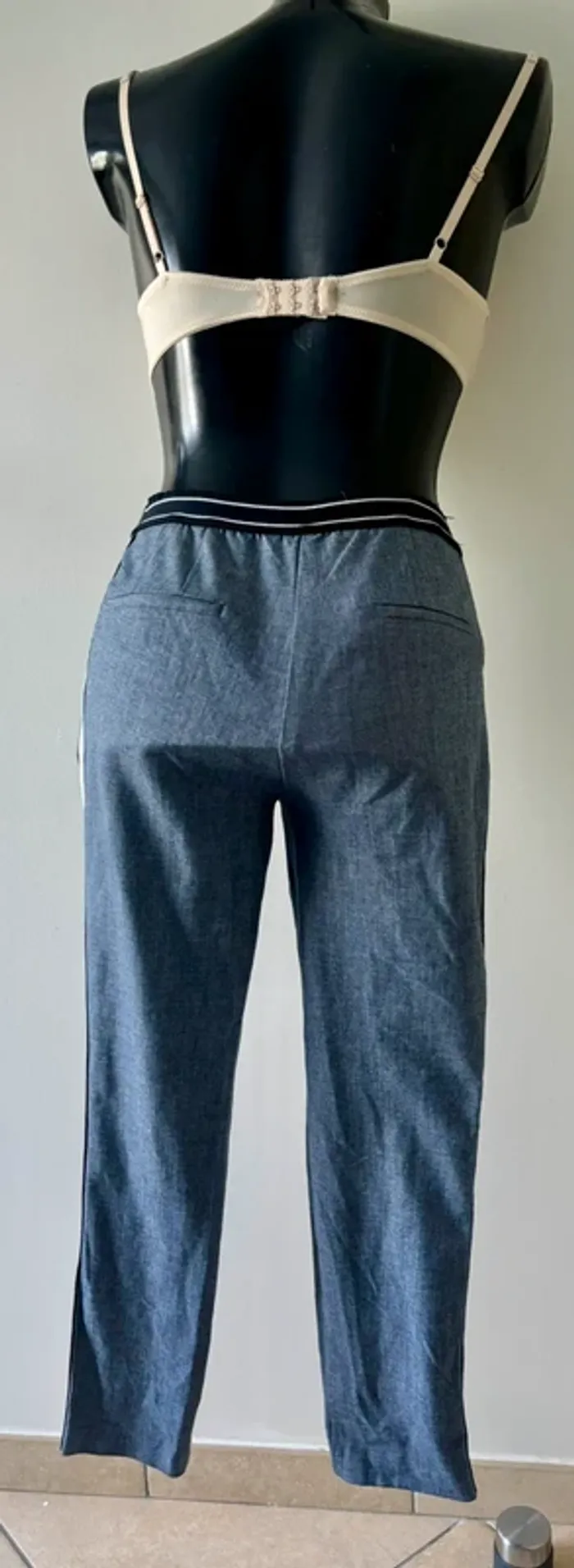Pantalon gris à rayures – Taille 38 - photo numéro 5