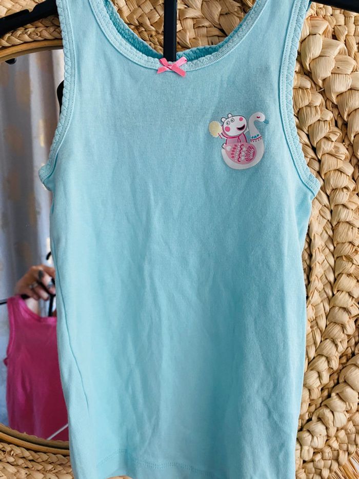 Lot t-shirts / débardeur Peppa PiG 5/6 ans - photo numéro 4