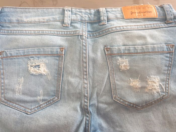 Stradivarius taille 34 short en jean - photo numéro 2