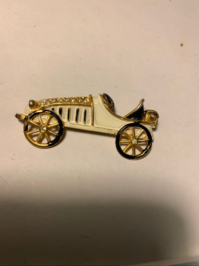 Broche voiture - photo numéro 2