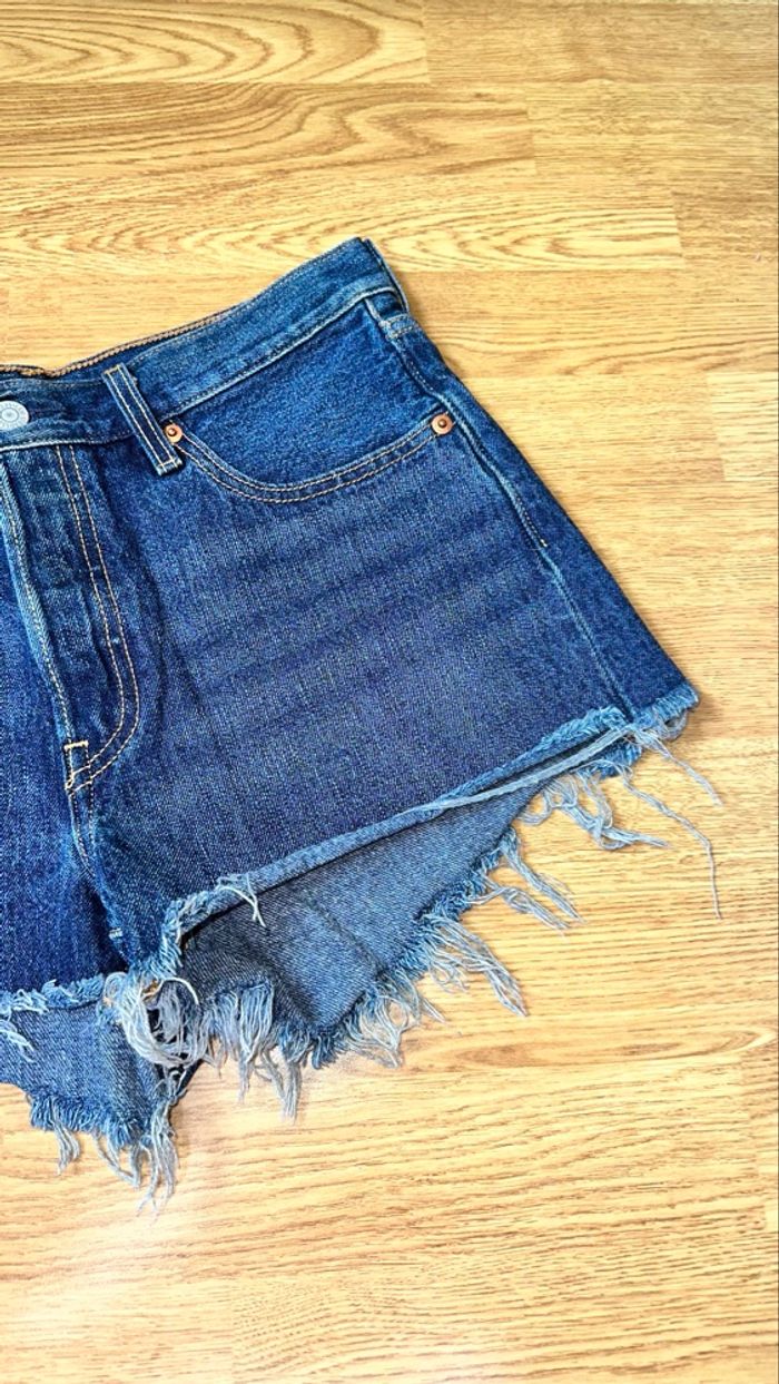Short en jean Levi’s taille 38 - neuf - photo numéro 3