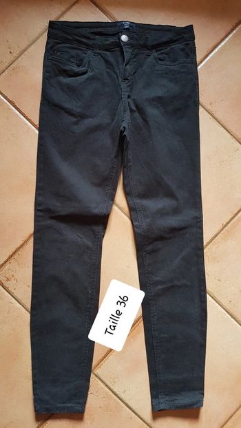 Pantalon kiabi taille 36