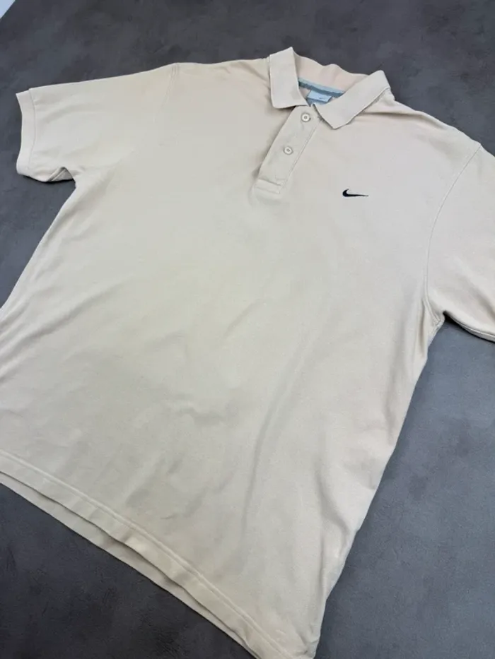 Polo Nike Vintage Crème Solo Swoosh Brodé Taille M - photo numéro 2