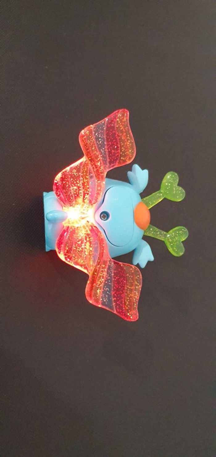 Littlest Pet Shop #A1566 année 2011 Fantastique Lumineux - photo numéro 3