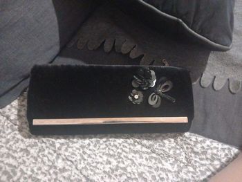 Belle pochette libellule en velours