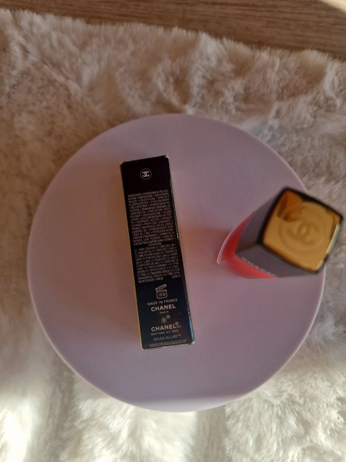 Rouge Allure INK
Rouge à lèvres mat liquide Chanel - photo numéro 5