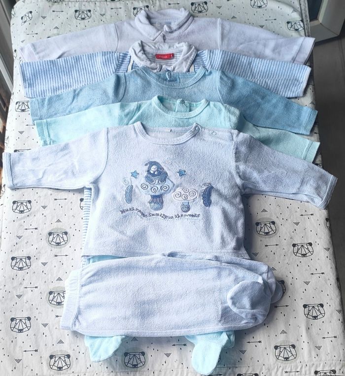 Lot pyjamas velours taille 6 mois