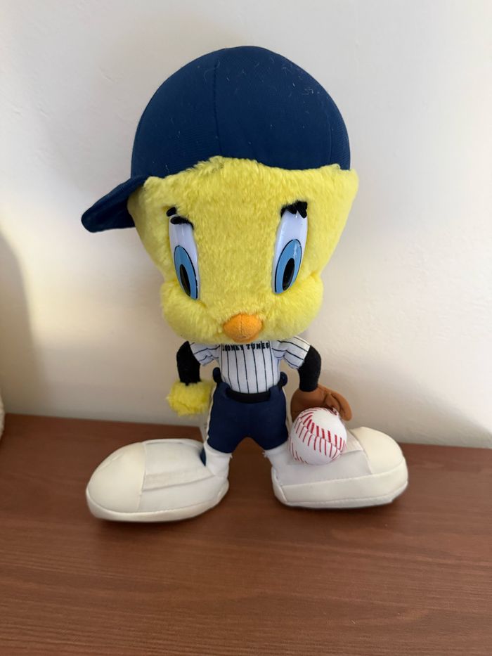 Peluche Titi le canari tenue baseball - photo numéro 2
