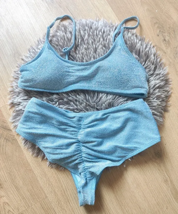 Ensemble de pole dance bleu pailleté