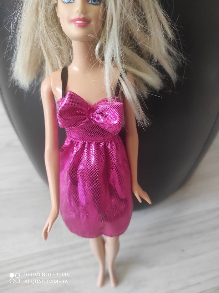 Poupée barbie - photo numéro 3