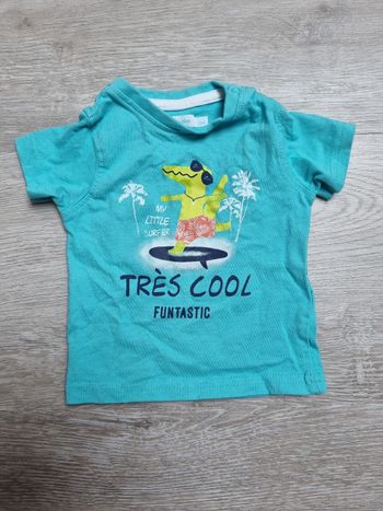 Tee shirt 3 mois tres bonne etat