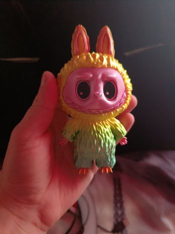 Labubu multicolore