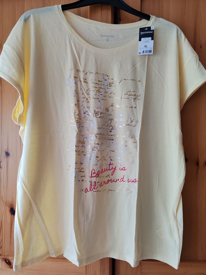 Tee shirt brillant
