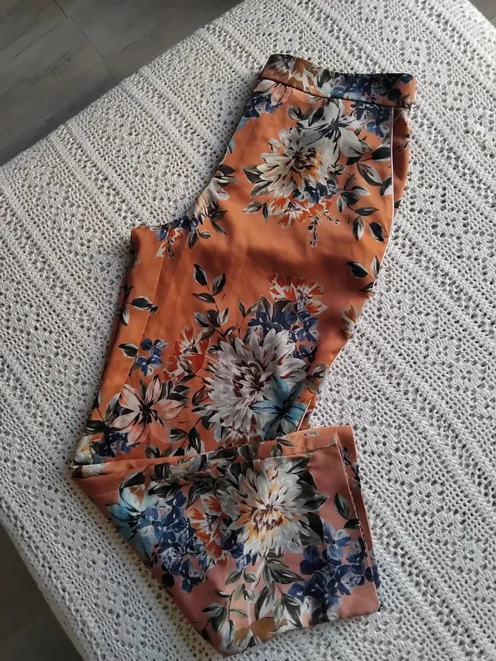 Pantalon fleuris Zara Basic