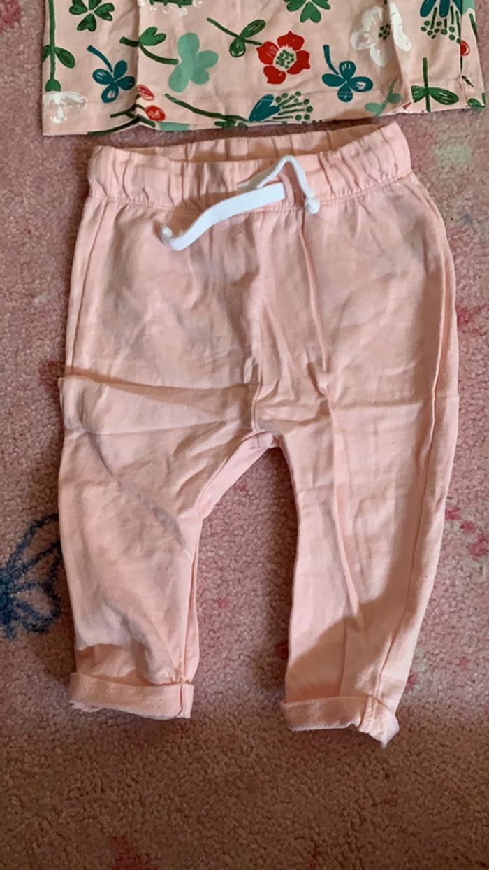 Ensemble estival tee shirt et pantalon taille 12 mois - photo numéro 4