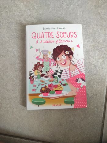 Quatre soeurs à l'atelier patisserie