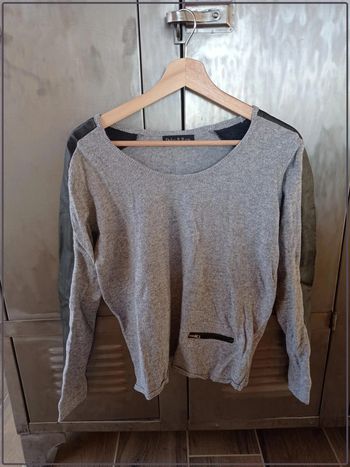 Pull gris/noir manches longues Dolce & Rosa Paris taille S/M bon état